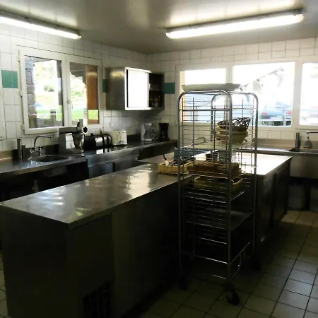 דירה Chalet 30 Pers. Avec Jacuzzi Et Sauna 69086