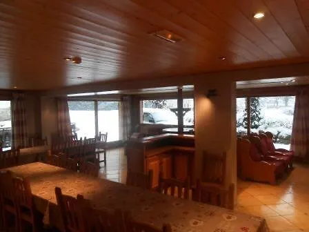 Chalet 30 Pers. Avec Jacuzzi Et Sauna 69086 דירה *